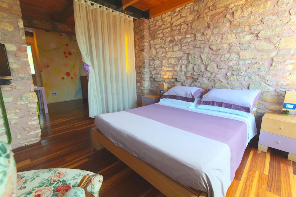 Dimora Le Nove Fate Hotel Bergamo Exterior photo
